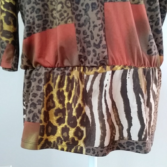 Zac & Rachel Animal Print Top Medium Brown Burnt Orange - Picture 5 of 13
